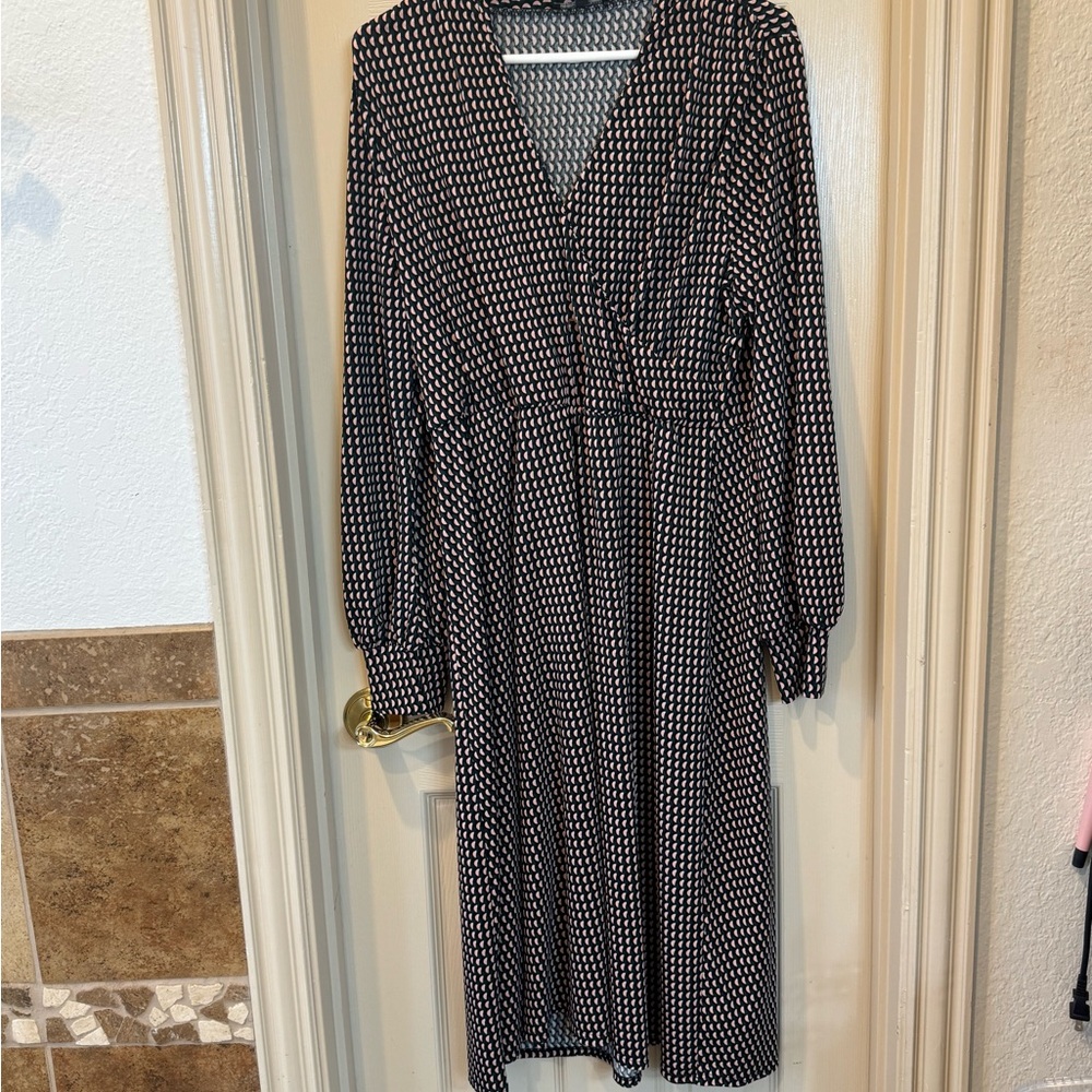 Adrianna Papell Bishop Sleeve V-Neck Sundress
